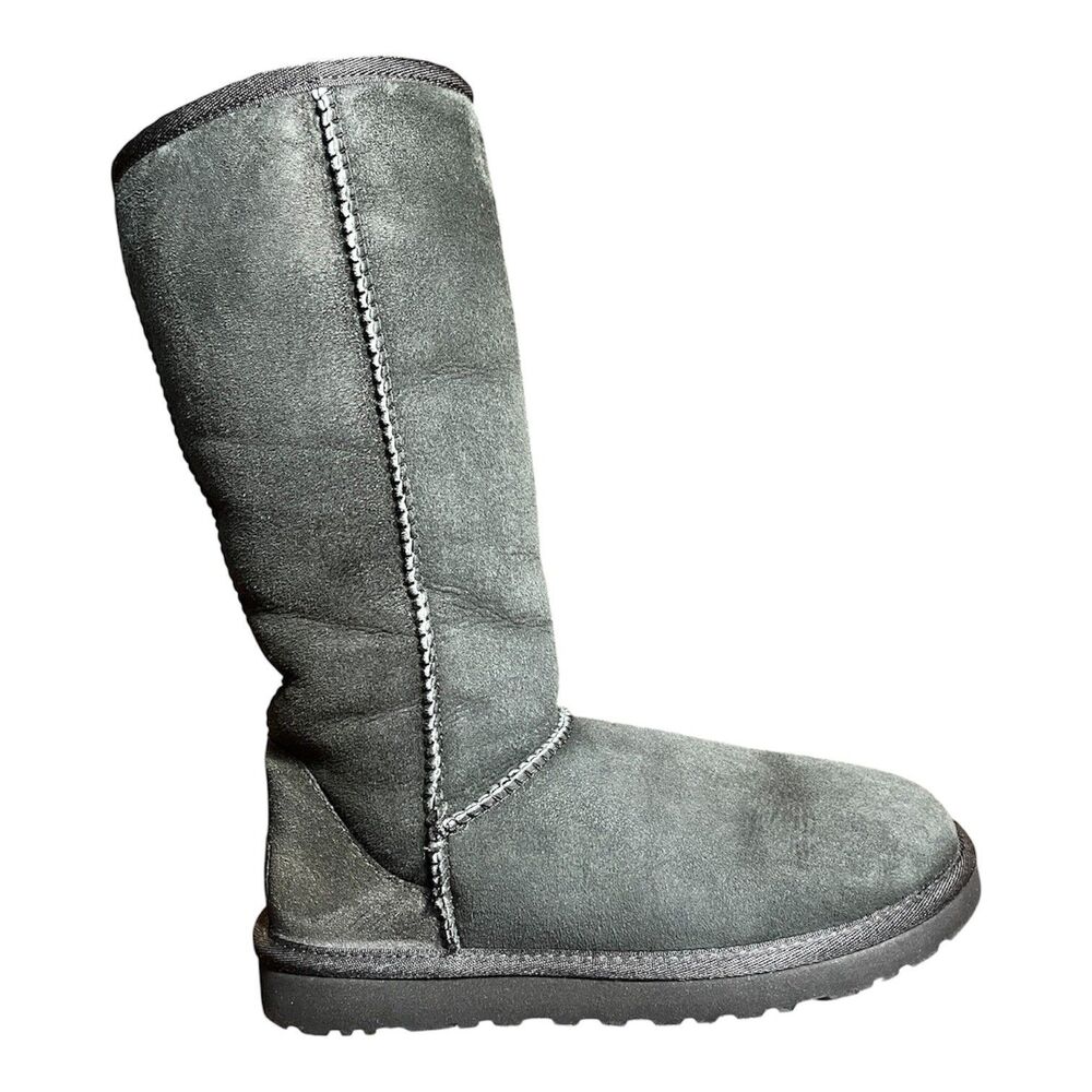 UGG Classic II Tall Boots Women's Size 7 Black Clean! Winter shoes Snow boots